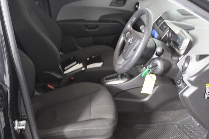 Mixed Wine Pack (1x 375mL + 1x 750mL), Aus.