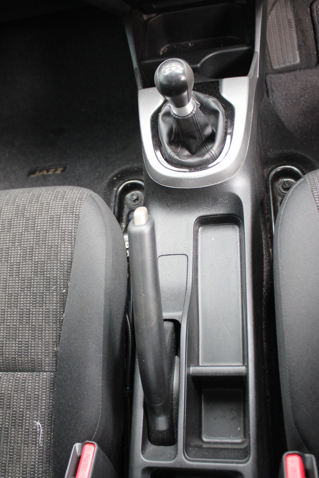 Bulk lots diamond/gemstone rough/magnet