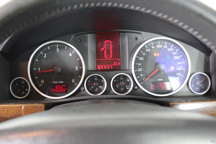 LOGITECH Signature M650 Wireless Mouse, Graphite.