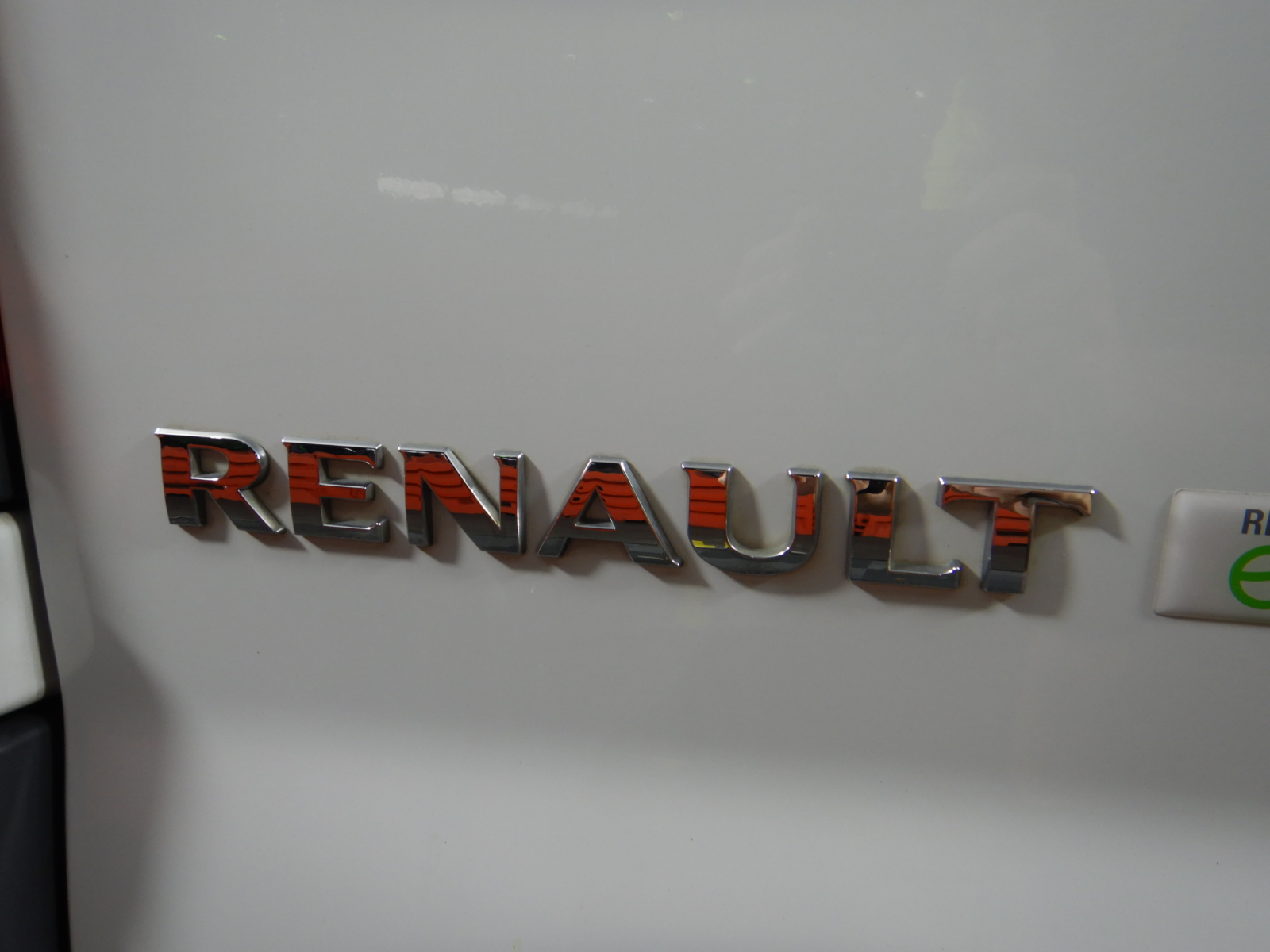 HP PROBOOK 11 G2 Laptop I3-6100U 4GBRAM/128GB Black