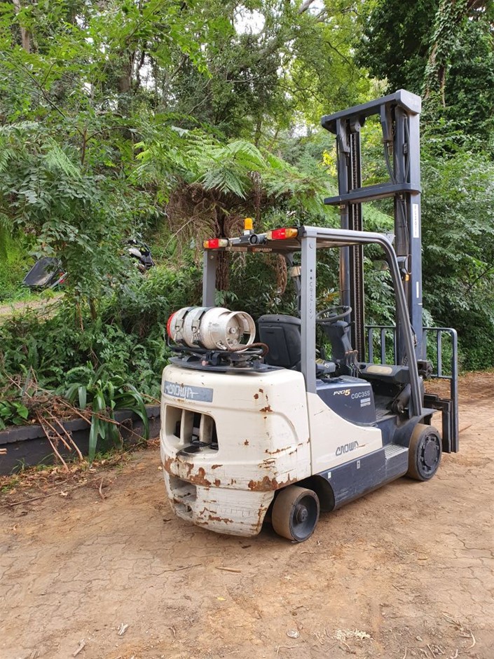 <p>2018 Hino FD500 4 x 2 Pantech Truck</p>