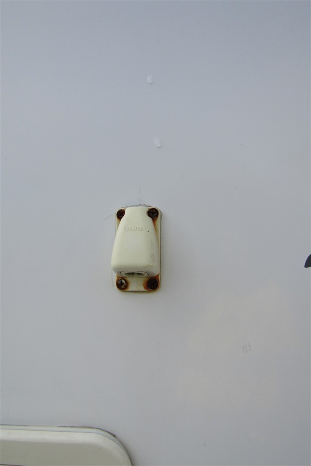 Casella Limited Release Cleanskin Shiraz 2013 (12x 750mL) Limstone Coast