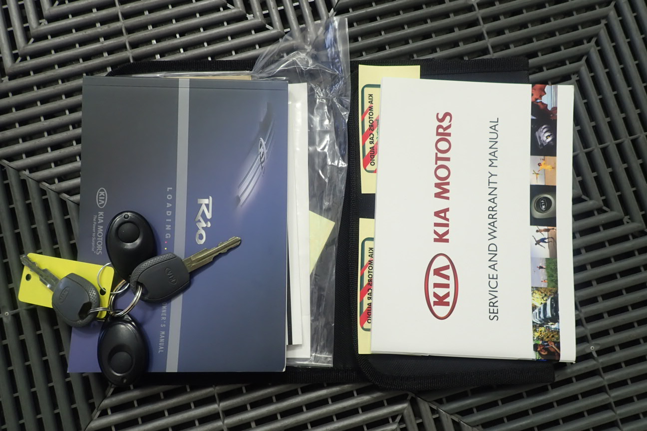 MONDETTA Women's Lightweight Zip Hoodie, Size M, Black.