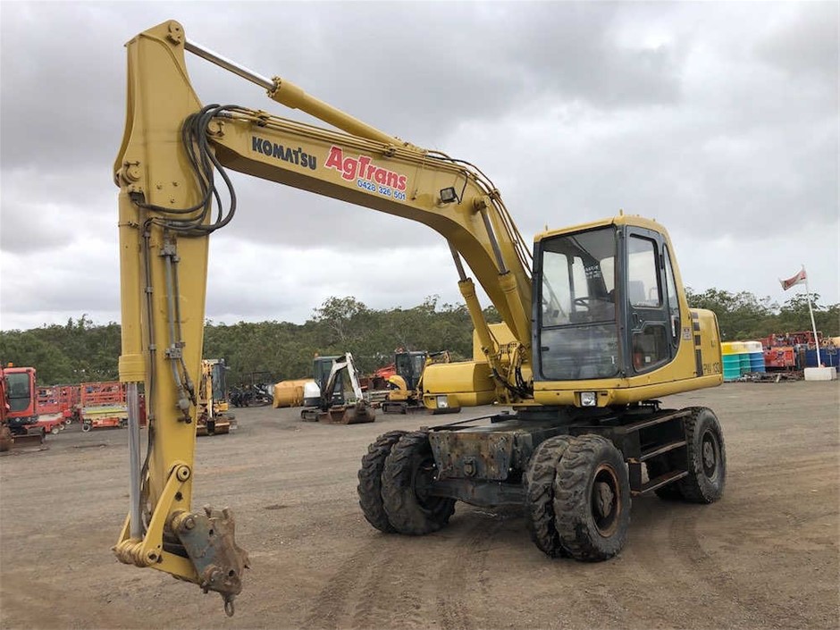 Turquoise Gemstone with Blister Pearl Charm Bracelet