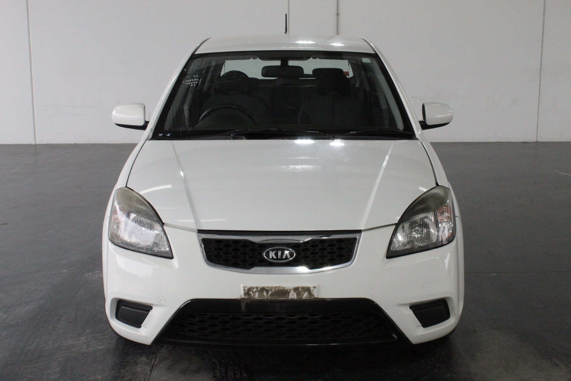 Pierre Delize Blanc De Blancs Brut NV (6x 750mL), France.