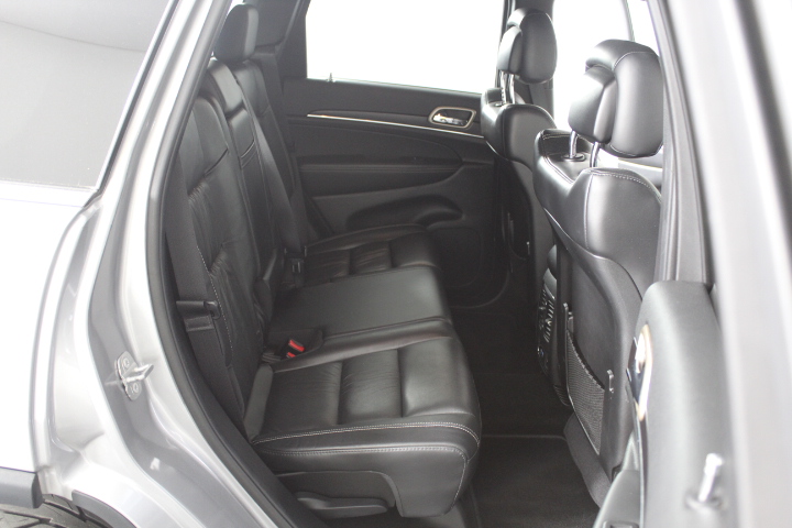 Stunning Rhodium Plated Simulated Diamond Ring - US Size 7