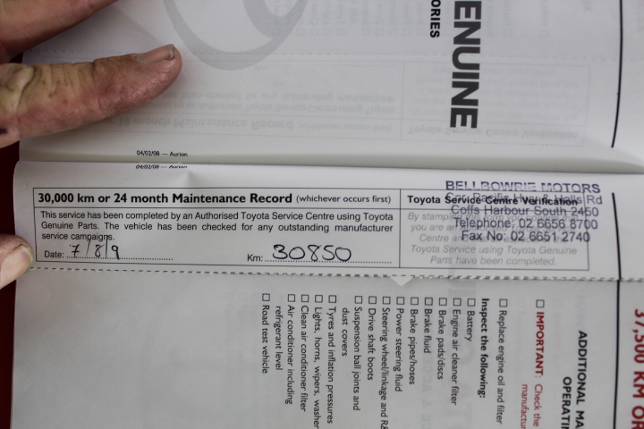 Black Sequined Simulated Pearl Choker Necklace