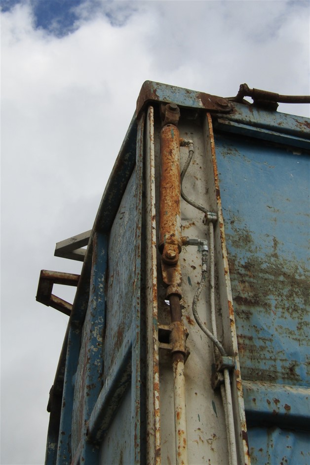 ROBOROCK S8 MaxV Ultra Robotic Vacuum Cleaner, Model RR-S8MVU52-03-BLK.