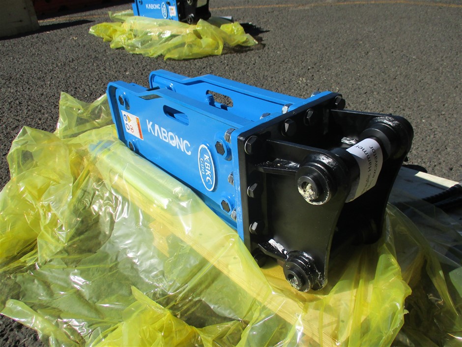 HUGFUN 33" Jumbo Plush - Frenchie (3+ Years)