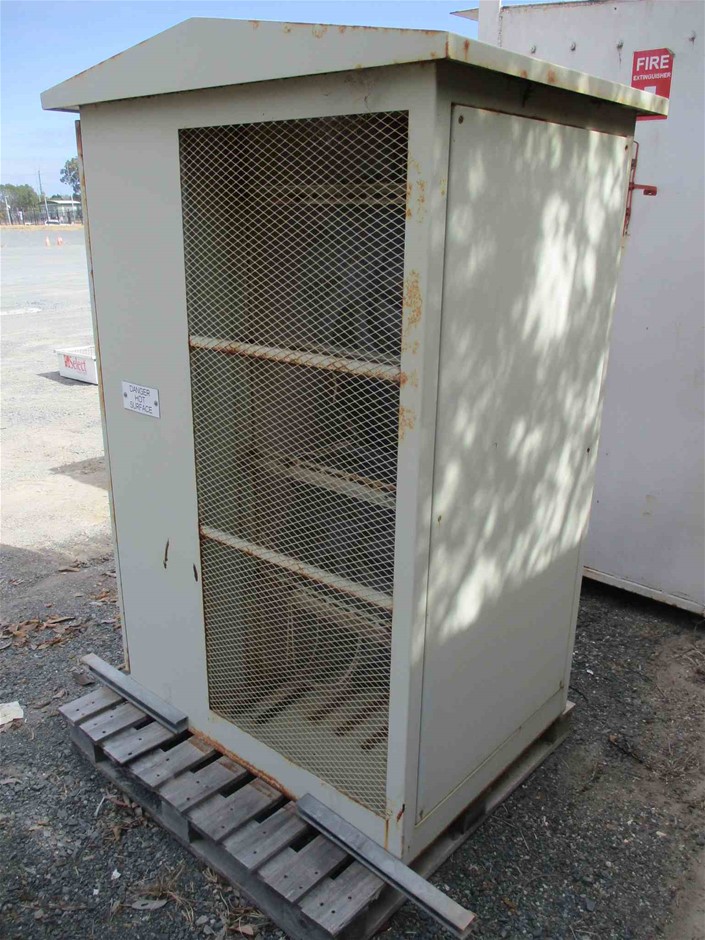 25ft x 33ft Garage / Carport (Unused)