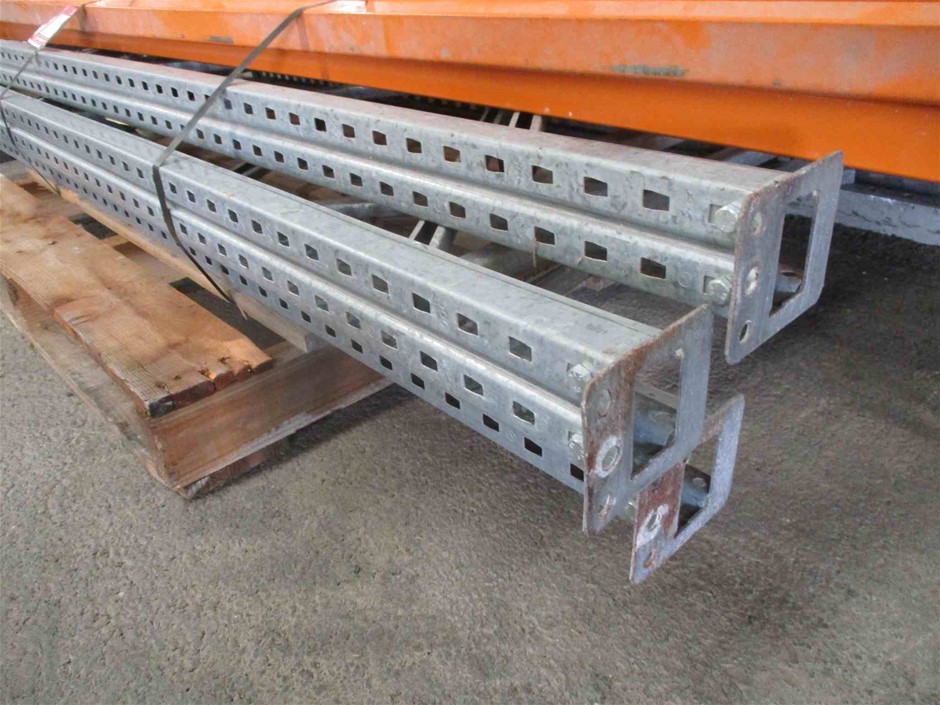 JAG Women's Shorts, Size 8, 100% Viscose, Black Geo.  Buyers Note - Discoun