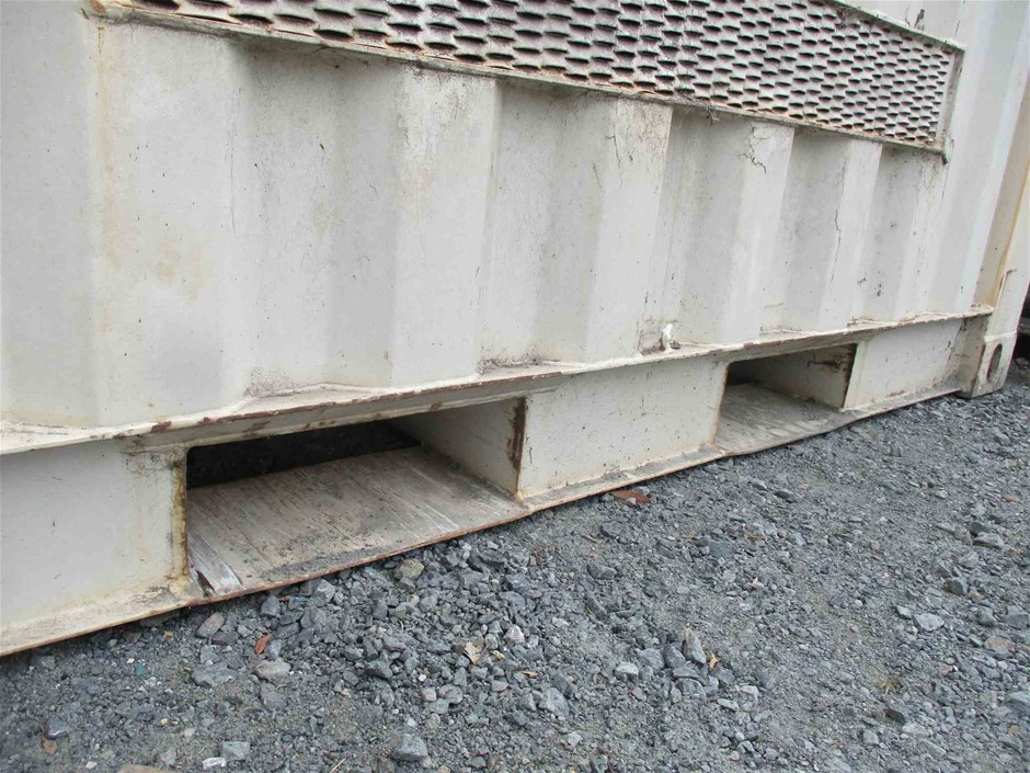 ADIDAS Men's Camo BOS Tee, Size 2XL, 100% Cotton, Black/Camo, IW2671.  Buye