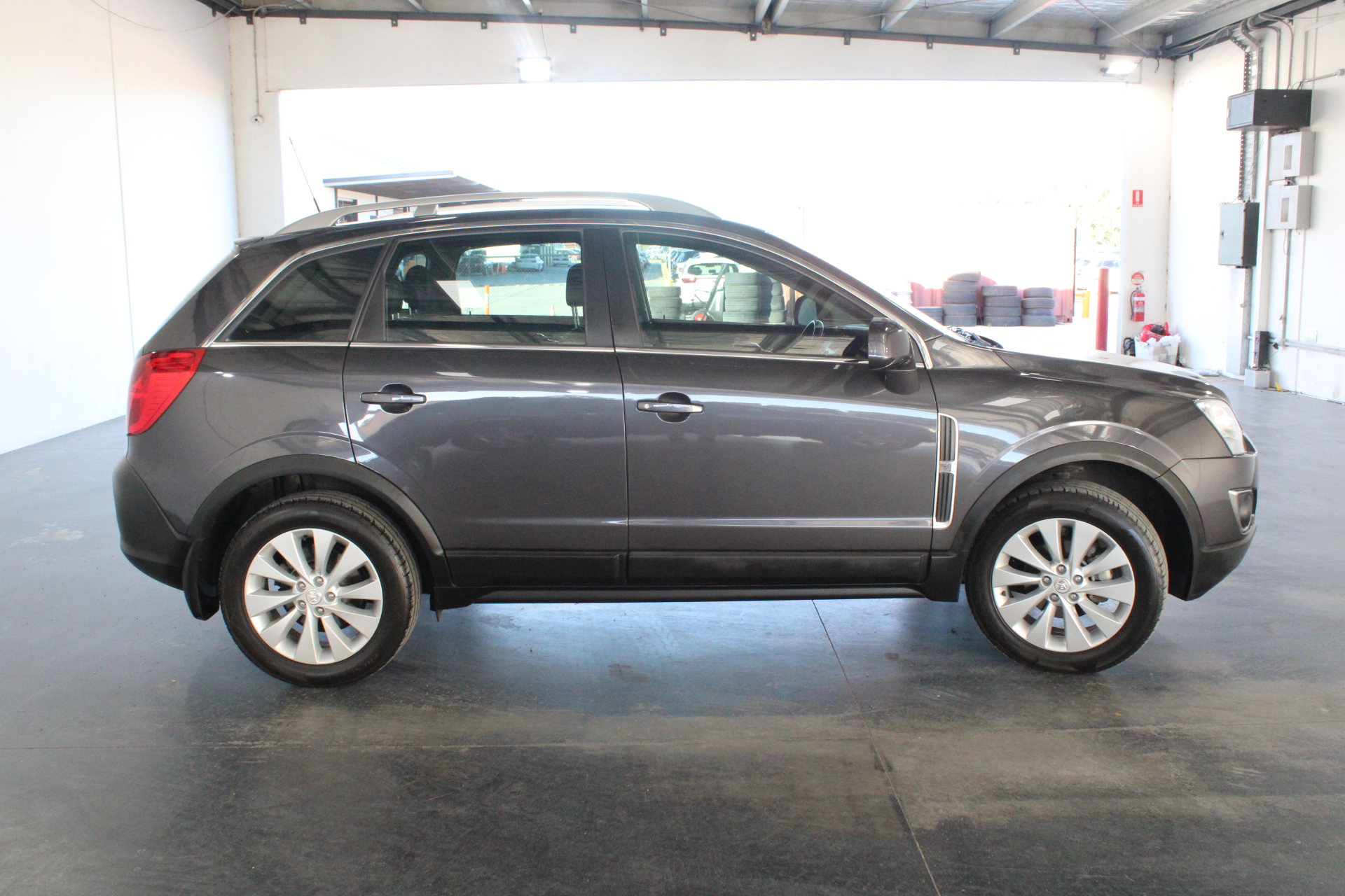 <p>12m x 3m Portable Building</p>