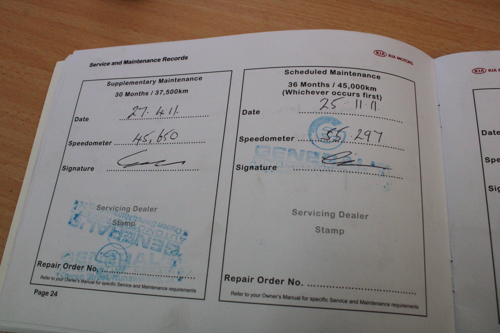 A|X Armani Exchange Men's Drawstring Bermuda Short with Zip Pockets, Size S