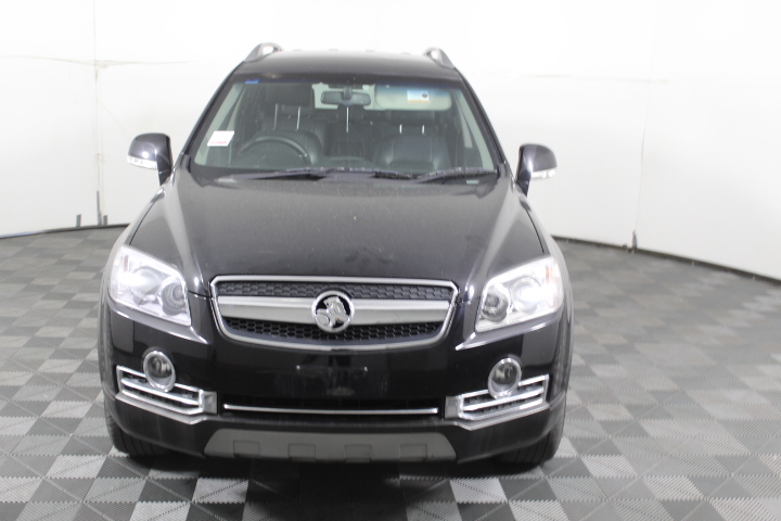 Stunning Rhodium Plated Simulated Diamond Heart Pendant