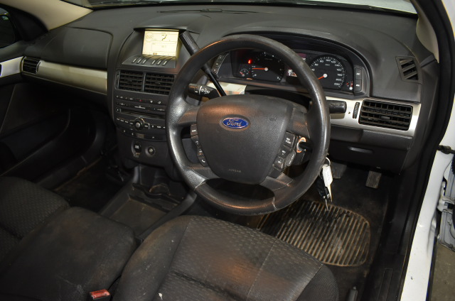 RYOBI 18V ONE+ 150mm Circular Saw c/w 1 x Blades and Fence - Skin Only.