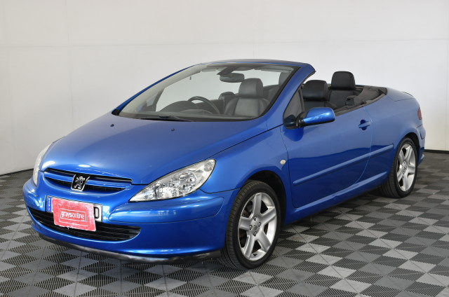 COLEMAN 8" Lithium-Ion Rechargeable Table Fan.