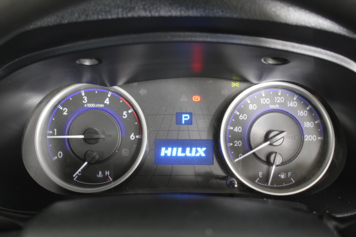 18K Gold-Filled Single-Row Ring, Simulated Diamonds, Size 10