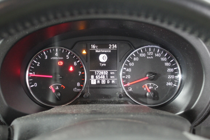 Initial Charm Letter  'Q' Pendant Necklace