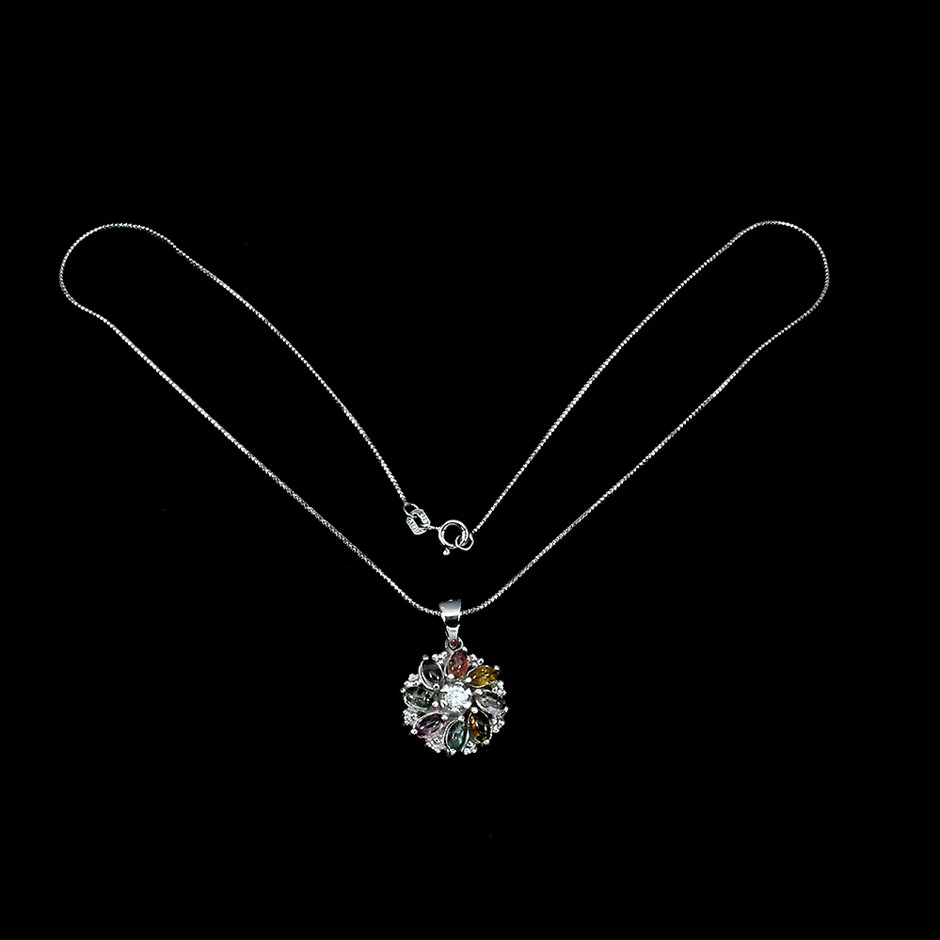 END OF LEASE AUCTION: Wireless Keyboard and case Case 10.9"