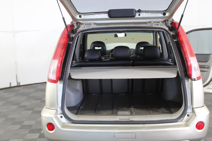 10mm White Pearls with Tiger Eye Gemstone Necklace