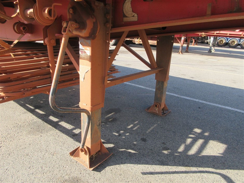 CROMPTON Cast Pendant