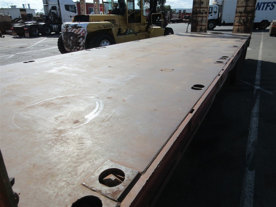 Channon Refrigeration Mobile Bar with 8 Bar Taps