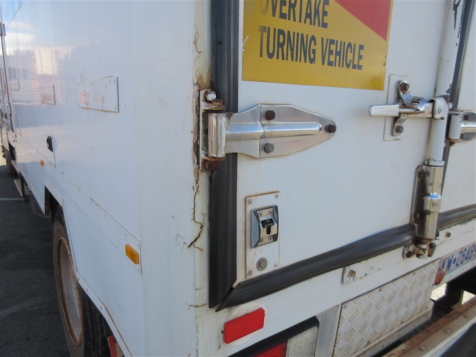 Quantity of 2700mm Pallet Racking Beams