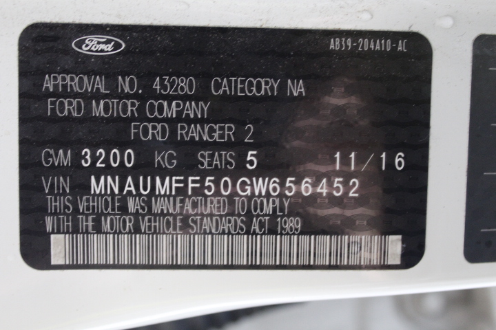 1.00 Carats Brilliant Polish Round Cut White Diamond CVD-Not Certified