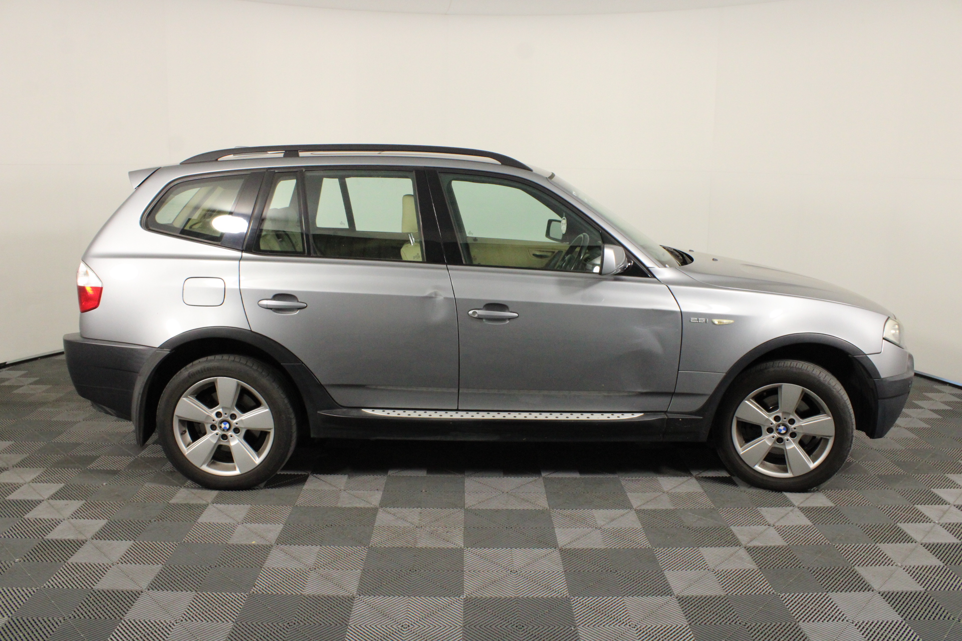 2023 $2 Matilda Light Green Coloured two dollar FIFA Soccer Coin Queen New