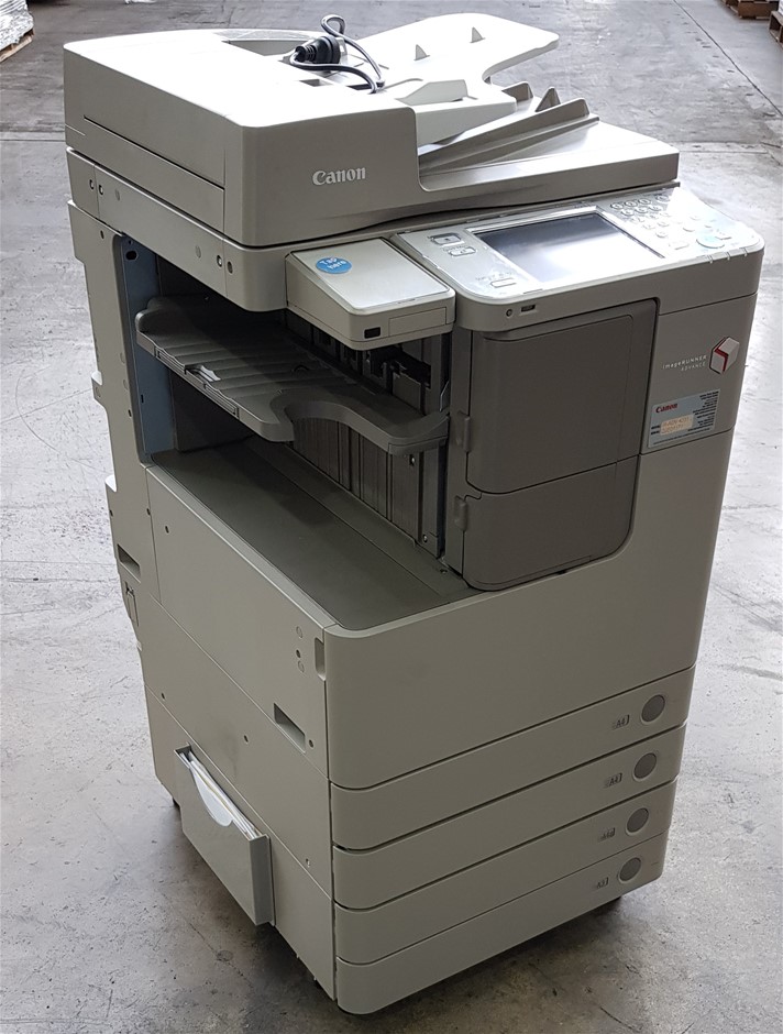 Vial full of Gold Leaf/Flake