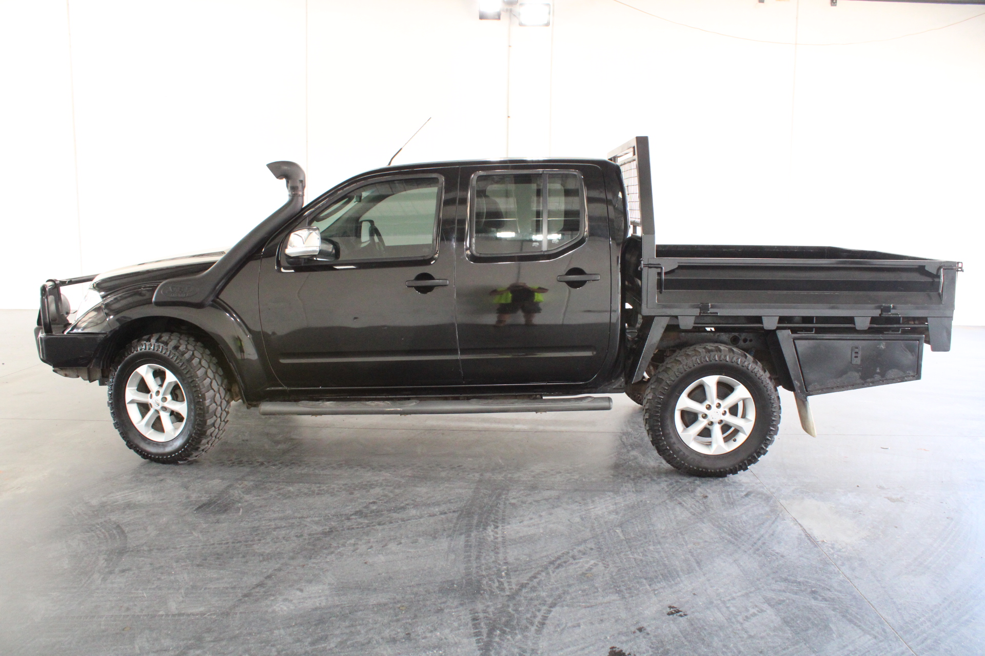 4 Carat round 4 white diamond each CVD Uncertified