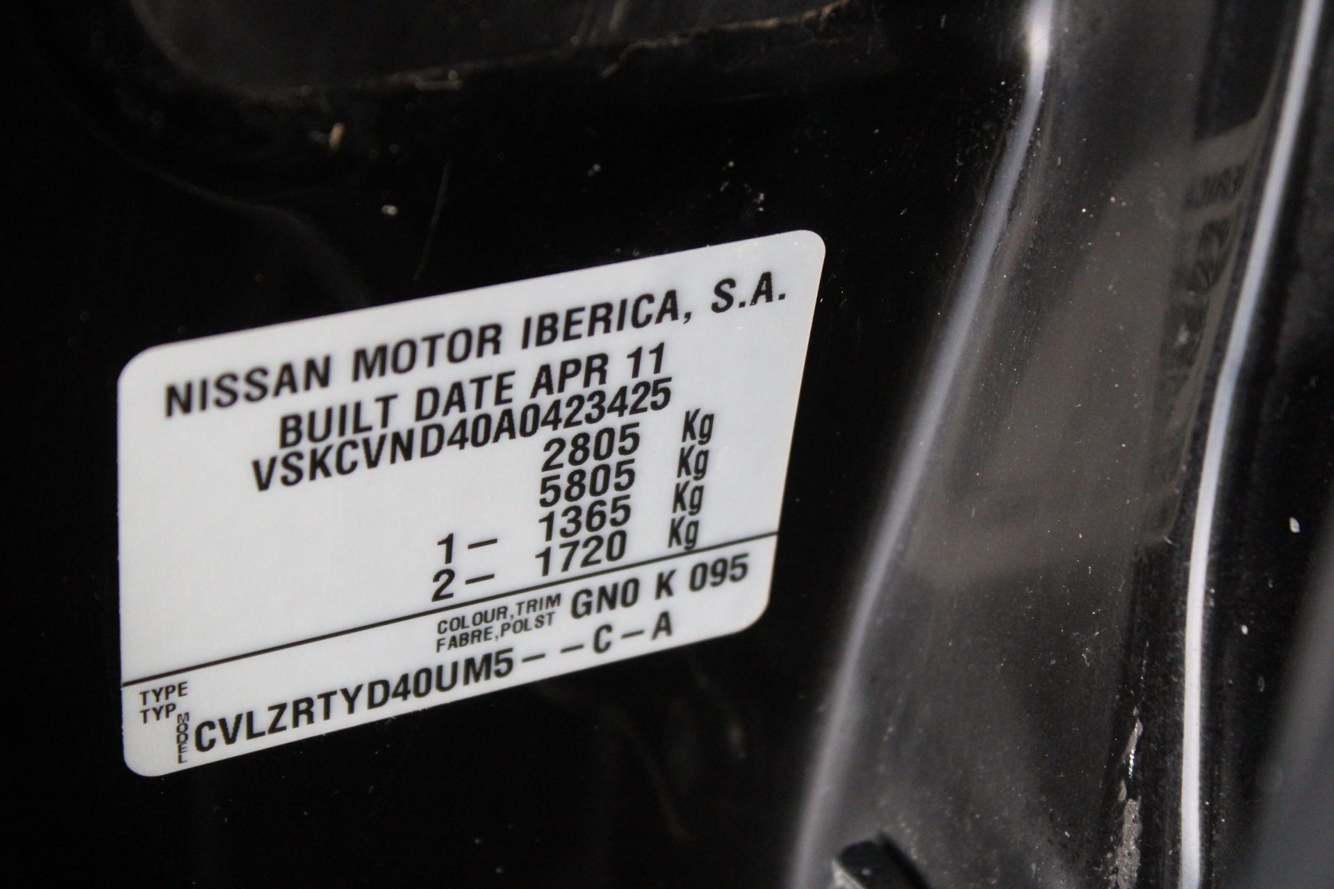 1/100 Scottdale x 2, 1 gram Valcumbi silver bars x 2 & 1 Kilo Copper Bar