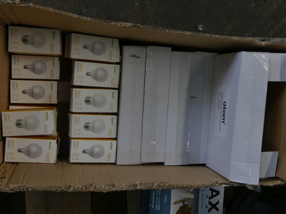 Vial full of Gold Leaf/Flake