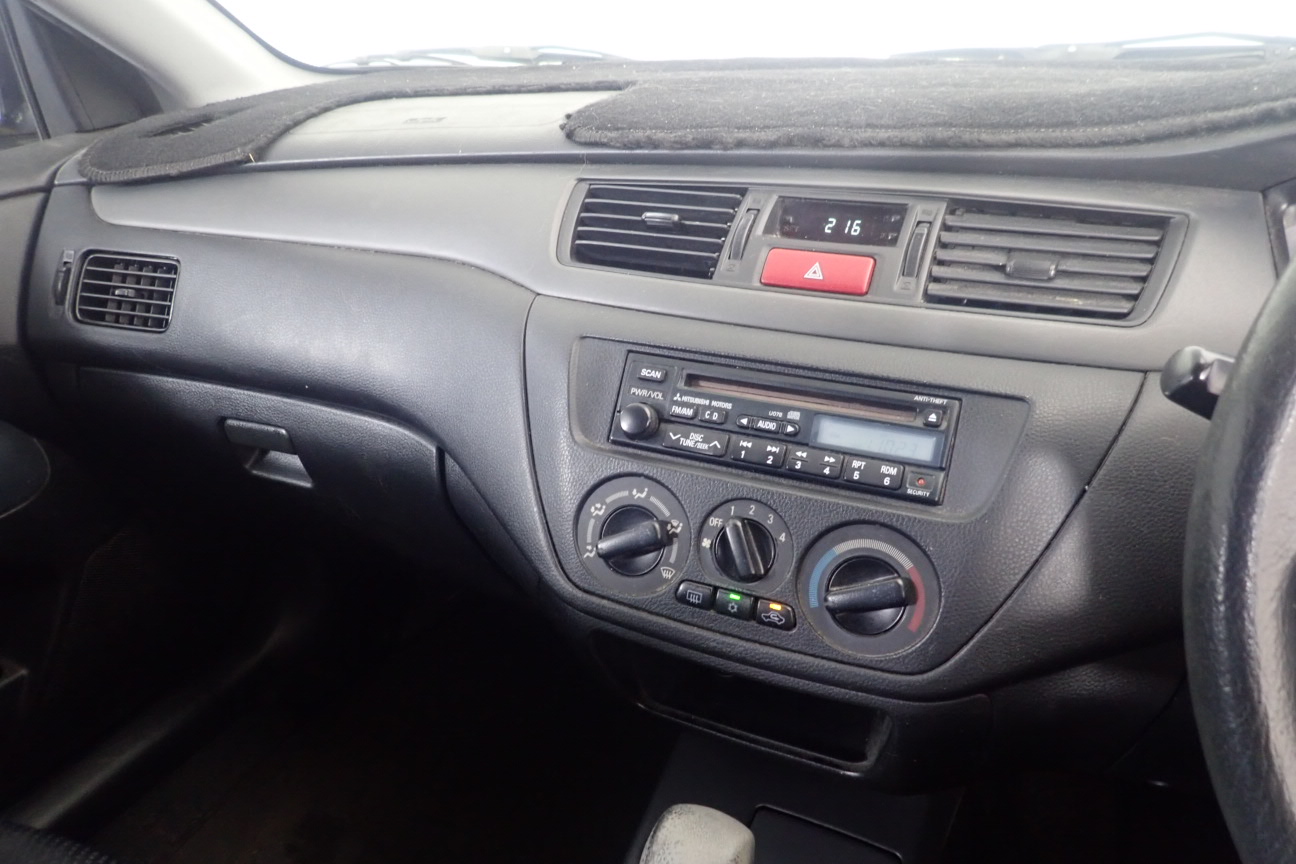 1/10 Oz 999.5 Silver Red Kangaroo & Joey 2025 AU Bullion Merchants Round