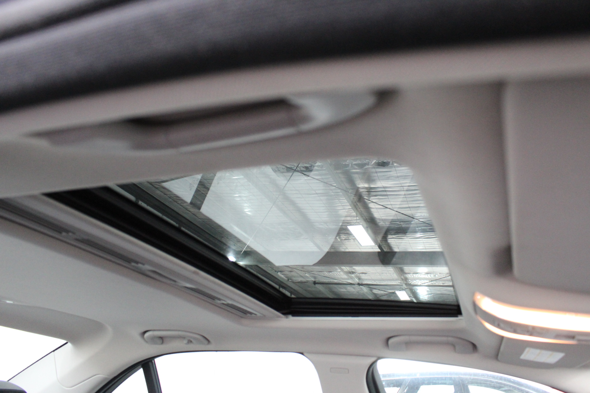 8mm Light Green Flower Jade Gemstones Crystal Beaded Bracelet