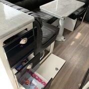 10mm Malaysia 'Jade' Quartz Gemstones Beaded Bracelet.