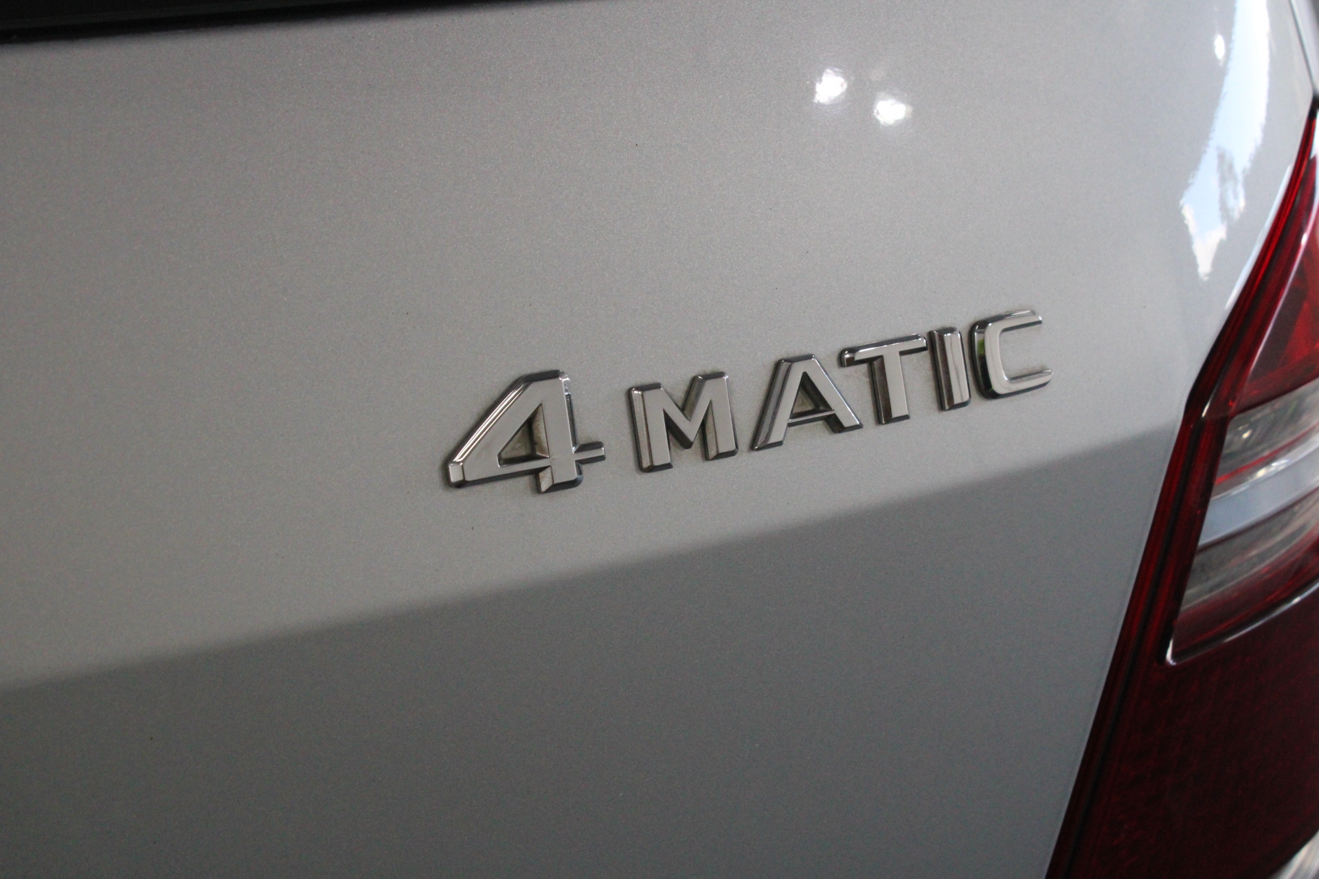 Drop Pendant with Genuine Crystals by Swarovski® - stiff clasp