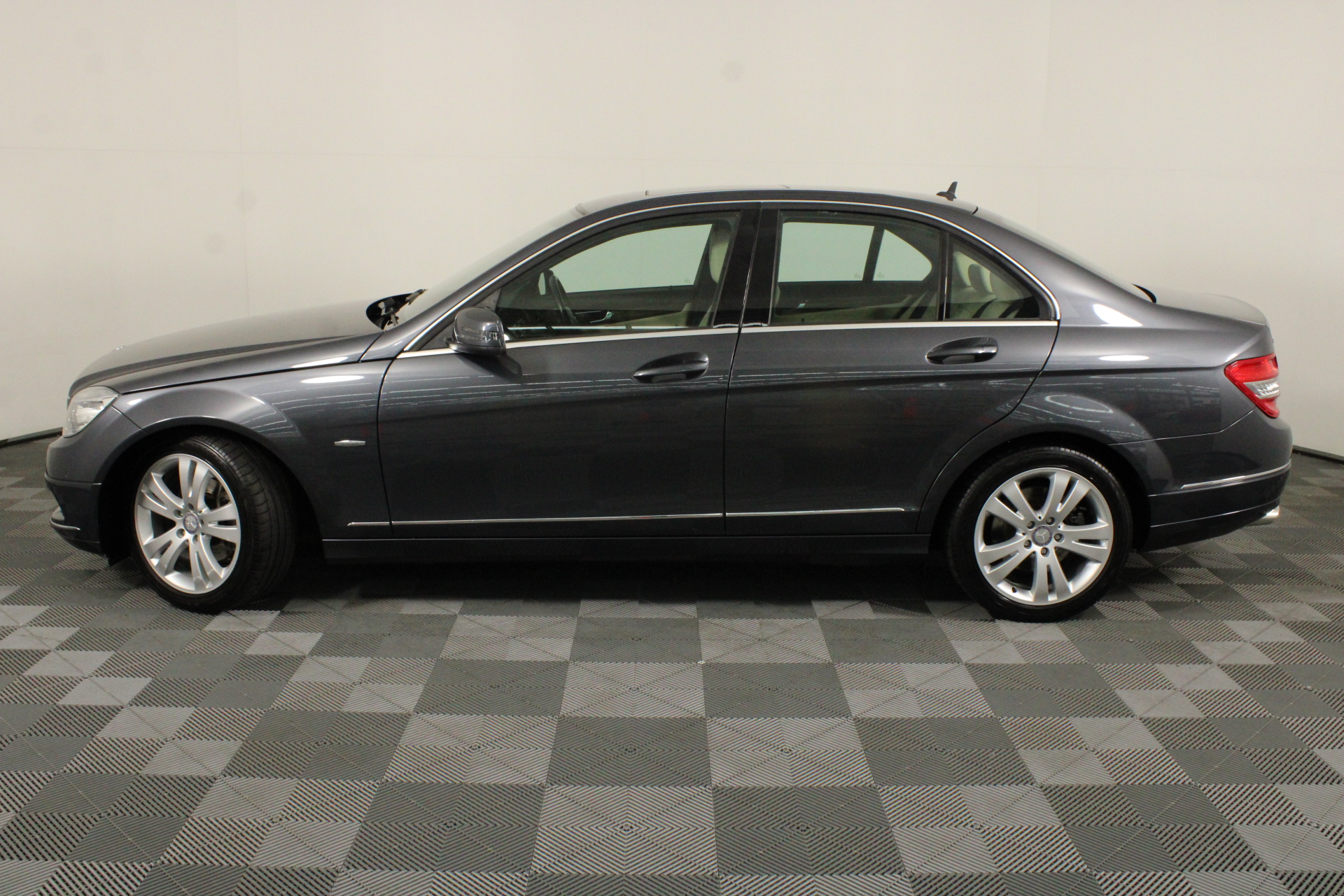 Oversized 100% Cotton, Yarn Dyed Beach Towel