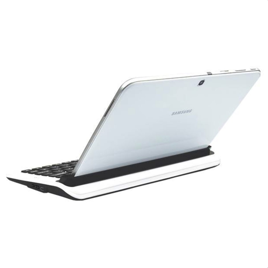 2.45ct an oval cut Aquamarine & 1.88ct 2 oval cut Blue Sapphire Ring 18K