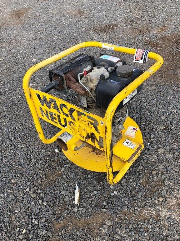 6-10mm Round Malaysia 'Jade' Quartz Silver Plated Drop Earrings