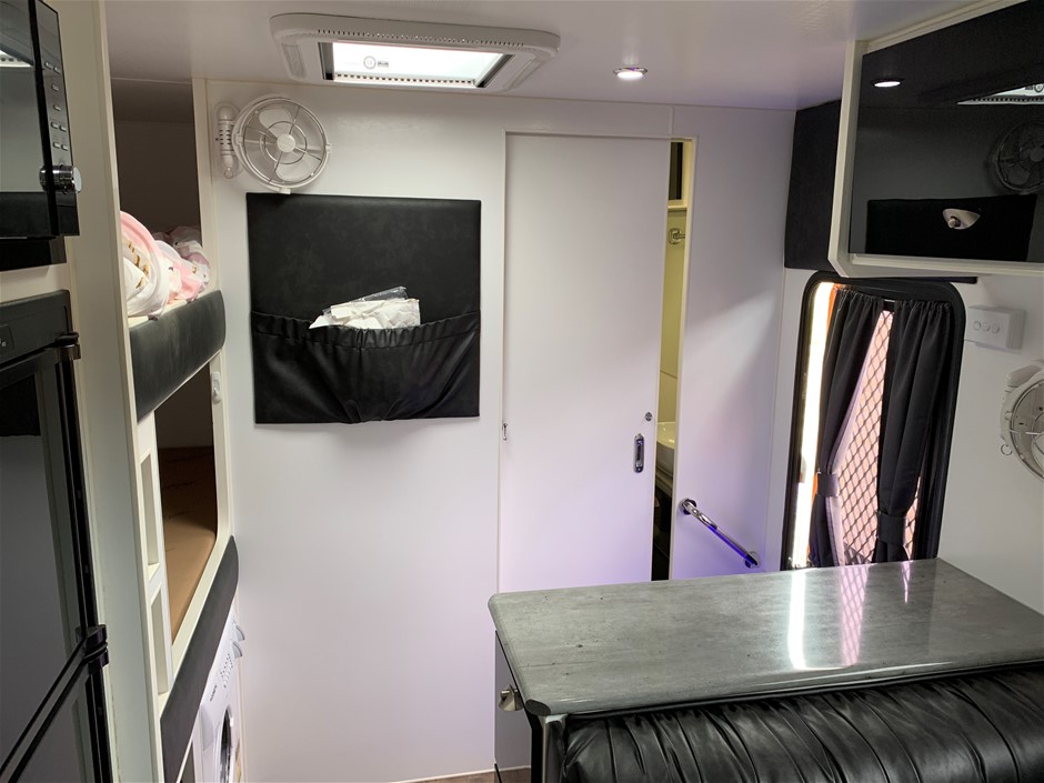 2024 Change Of Monarch Ram Mint Year Set Charles Queen 6 Coin Set