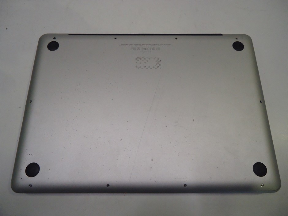 9K Yellow Gold BRACELETUE SAPPHIRE RING