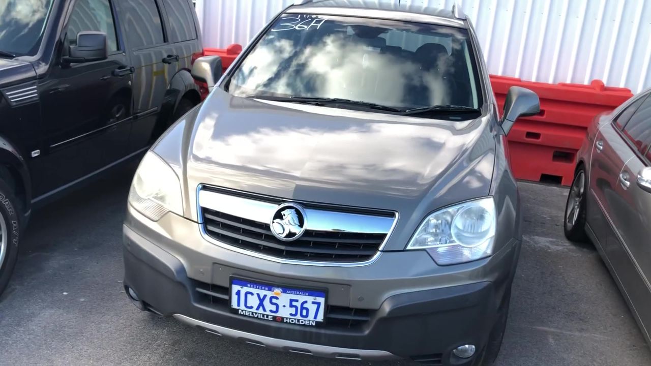 Pearl & Swarovski® Crystal Real Platinum Plated CBracelet