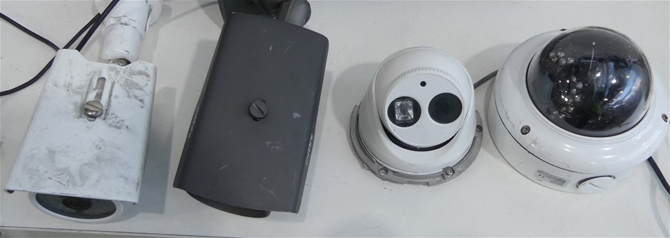 2.00ct Ruby & Dia. Necklace  18K Yellow Gold