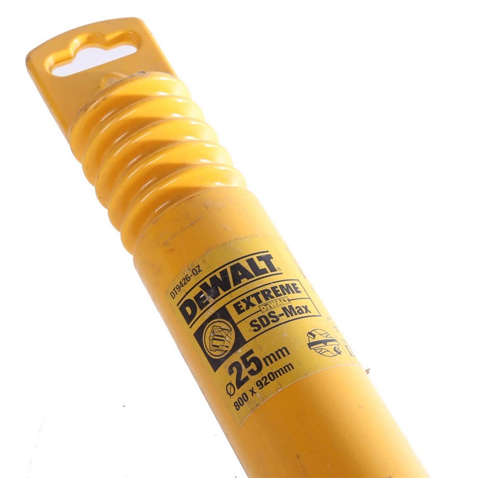 By The Vineyard Mixed Pack Pinot Grigio & Chardonnay (12x 750mL). SEA.