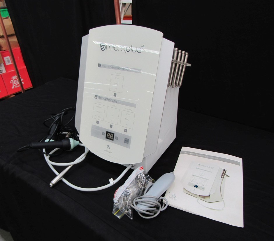 18K Gold-Filled Cuban Link Chain Bracelet, 6MM Wide - 19cm