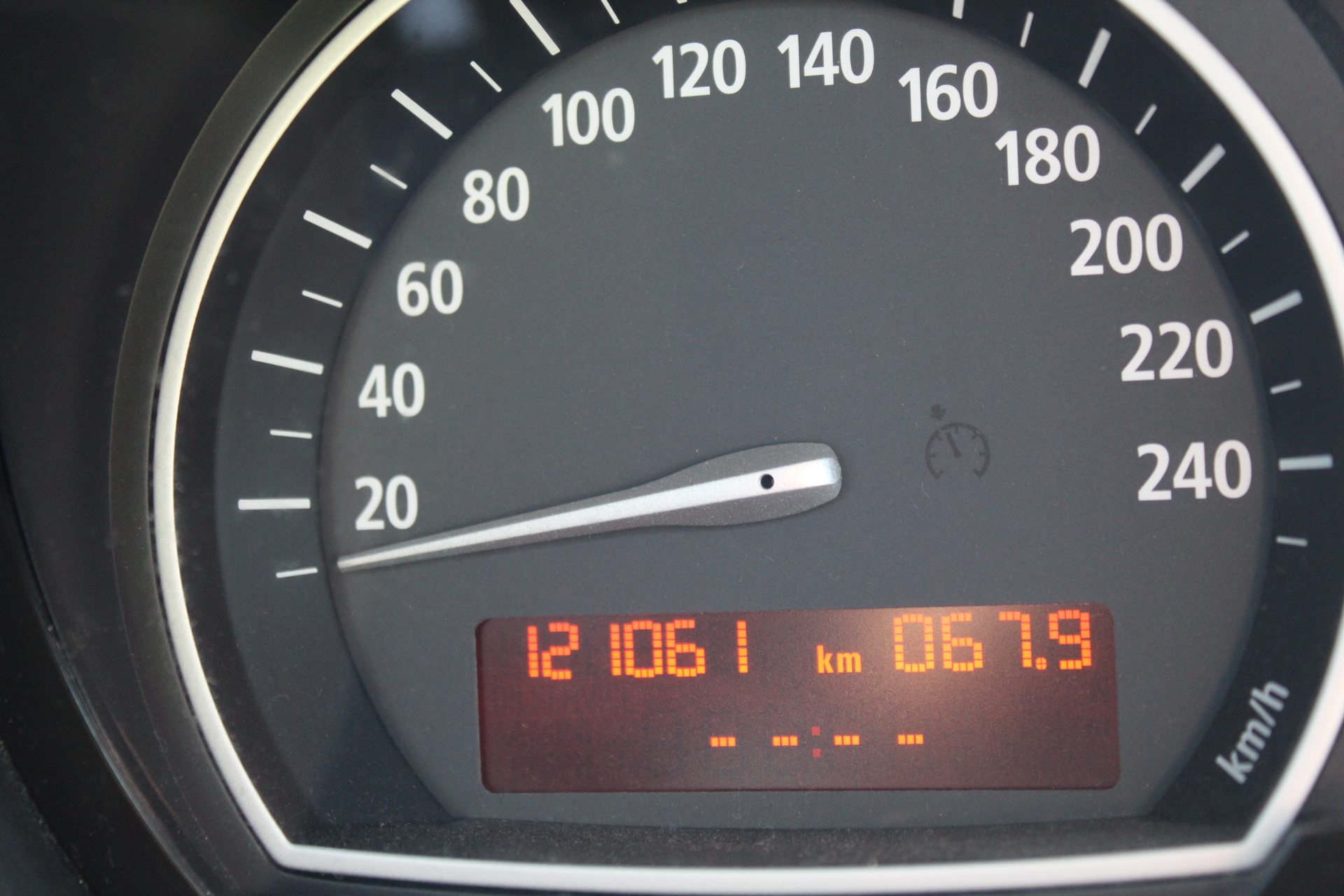 AMAZON BASICS Portable Driving Practice Golf Net, 8-Foot x 8-Foot.