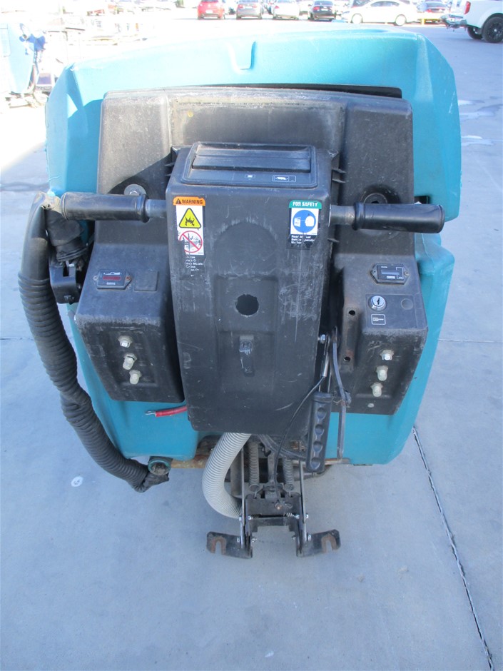 White Magic 50L Laundry Basket on Legs, Patented leg open/close design, hol