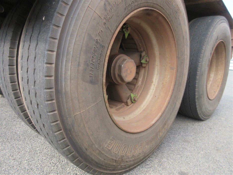 Lechuza Cube Glossy Triple Self Watering Plant Pot, White High Gloss, 40 cm